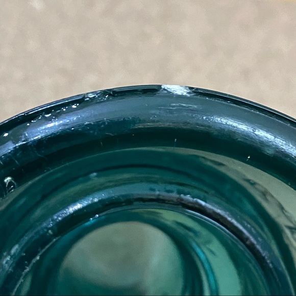 Vintage HC & Co Aqua Green Beehive Glass Insulator Marked “H” - Picture 10 of 12